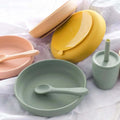 Children's tableware set.